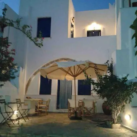 Vakantiehuis Traditional Two Story House In Galanado Naxos