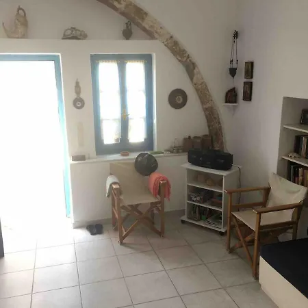 Traditional Two Story House In Galanado Naxos Vakantiehuis *